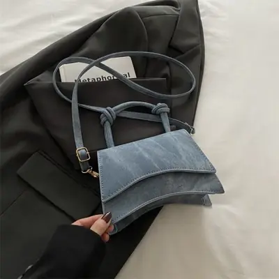 Image de Sac Bandoulière Tendance Femme - Élégant & Pratique