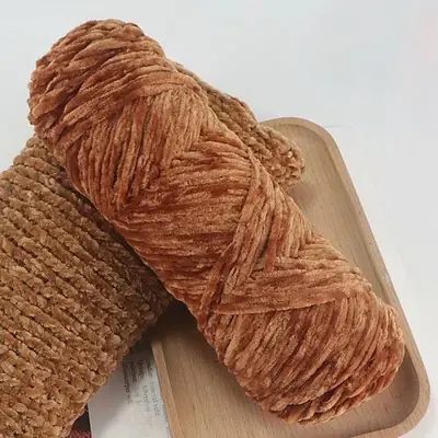 Image de Écharpe, Manteau & Chapeau Bébé en Laine Chenille - Tricoté Main