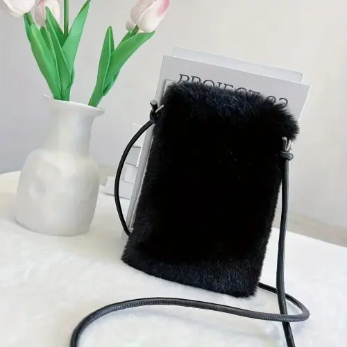 Image de Sac à Main Peluche Femme - Grand Capacité & Style Hiver