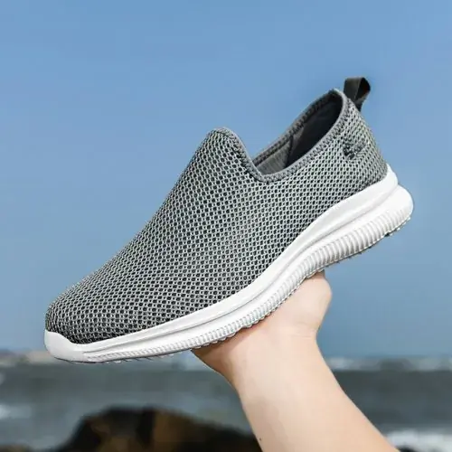 Gris foncé