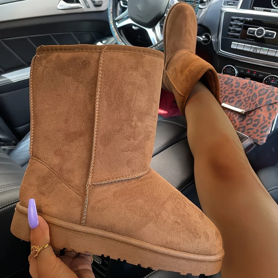 Bild von Bequeme Einfarbige Mittelgroße Schneestiefel – Vielseitige, Rutschfeste und Warme Winterstiefel für den Außenbereich