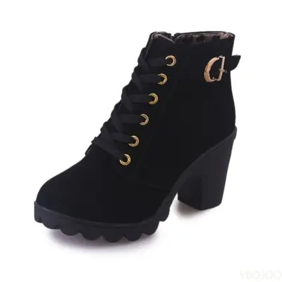 Image de Bottes à Lacets Tendance Hiver - Confort & Style