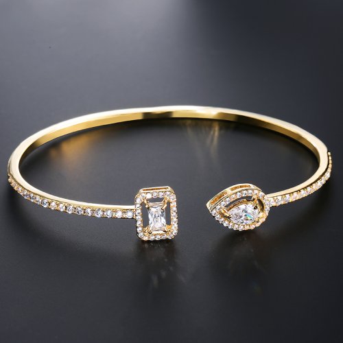 Immagine di Braccialetti Donna in Oro con Geometria di Lusso e Zirconi Cubici, Gioielli Eleganti per Feste e Occasioni Speciali