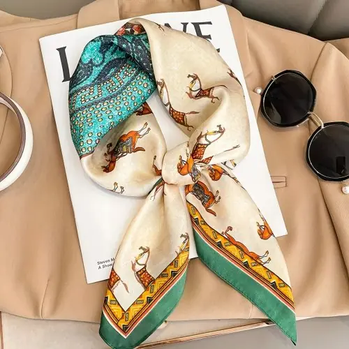 Image de Foulard Soie Carré Luxe 70x70cm - Élégance & Polyvalence