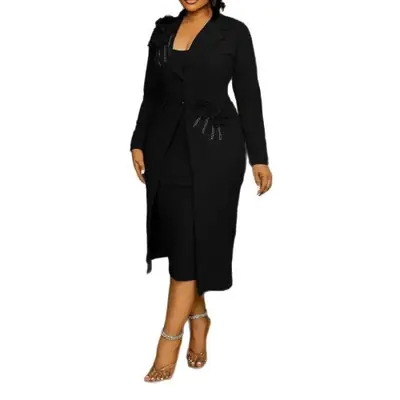 Image de Veste Costume Femme Élégante 2025 - Fleurs & Perles