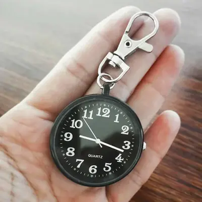 Image de Montre de Poche Vintage avec Télécommande - Idéale pour Étudiants et Médecins