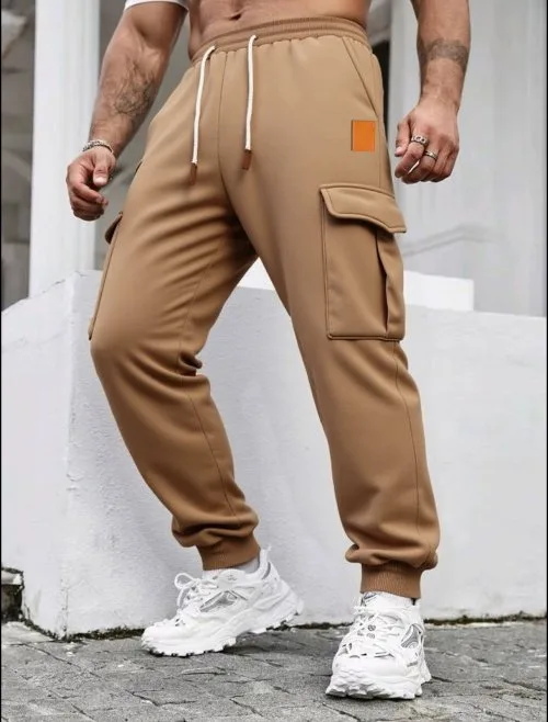 Kolor khaki