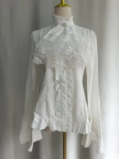 Image de Blouse Gothique Noire à Manches Évasées - Style Rétro Américain