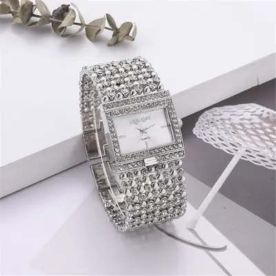 Image de Montre Femme Quartz Carrée Luxe - Bracelet Acier Inoxydable avec Diamants