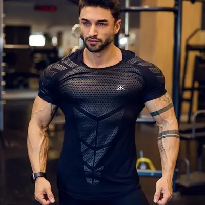 Image de T-shirt de sport homme compression séchage rapide