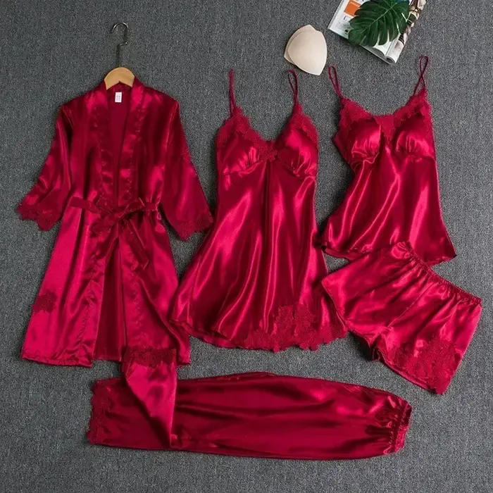 Image de Ensemble de Nuit Luxueux 5 Pièces en Soie & Dentelle