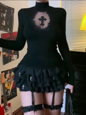 Image de T-shirt Col Roulé Gothique Y2K Noir