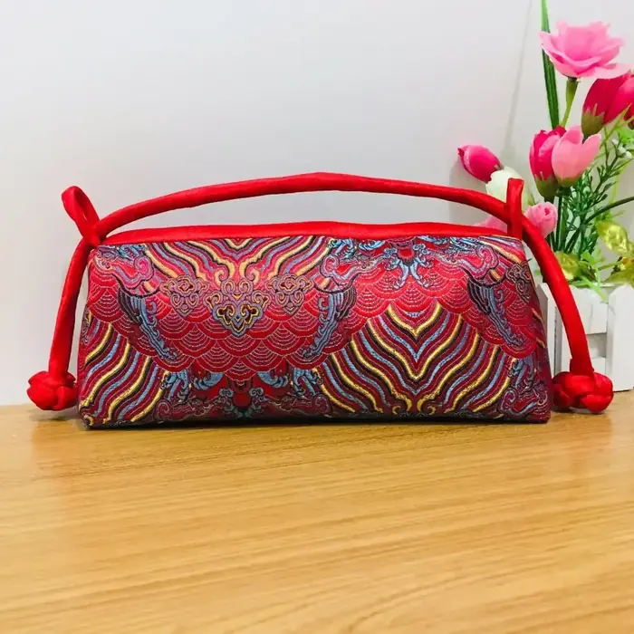 Image de Sac Chinois Luxe Soie Broderie - Style Cheongsam