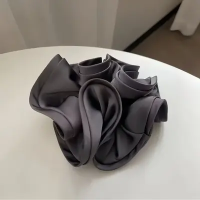 Image de Chouchous en Satin avec Grand Nœud - Accessoire de Cheveux Élégant