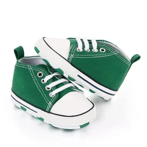 Bébé vert étoile