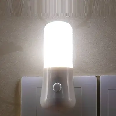 Image de Veilleuse LED avec Interrupteur - Lumière Douce pour Chambre d'Enfant