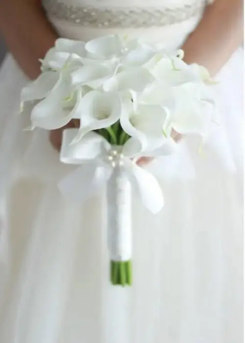 Image de Bouquet de Mariage Artificiel - Roses en Soie & Dentelle