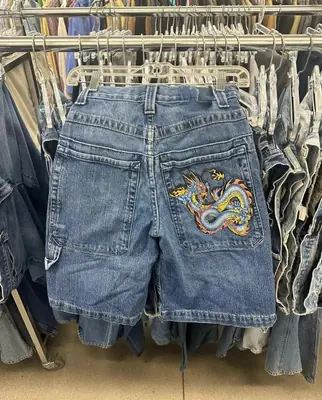 Image de Shorts Y2K Gothique Strass Croix - Denim Bleu Rétro
