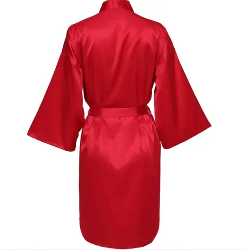 Image de Robe de Nuit Satin Élégante avec Ceinture