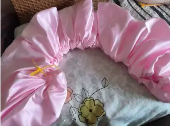Image de Robe de Mariée Élégante avec Gants et Wrap
