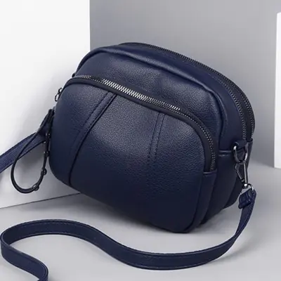 Image de Sac Bandoulière Mini Carré en Cuir Souple - Élégant & Pratique