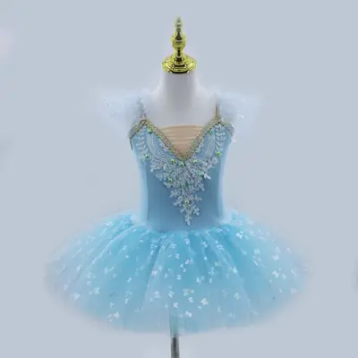 Image de Tutu de Ballet Professionnel Blanc - Élégance et Performance