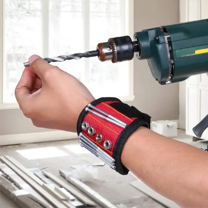 Image de Bracelet Magnétique Pro - Gardez Vos Outils Prêts à l'Usage