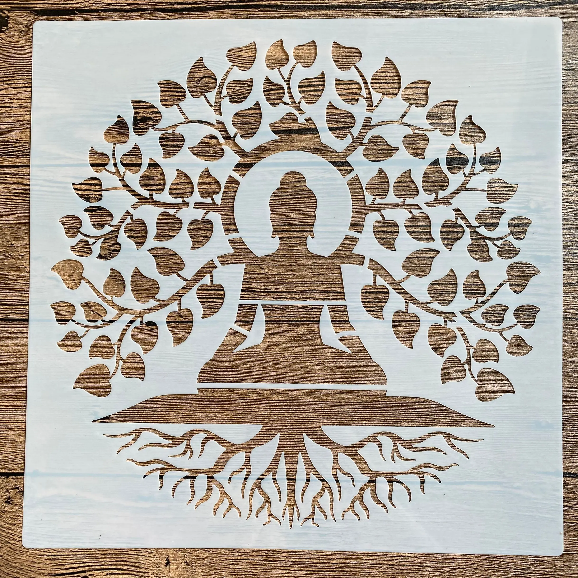Zdjęcie 30 * 30 cm mandala do malowania szablonów wytłoczony album fotograficzny wytłoczona papierowa karta na drewnianej ścianie z tkaniny Statua Buddy Drzewo Życia