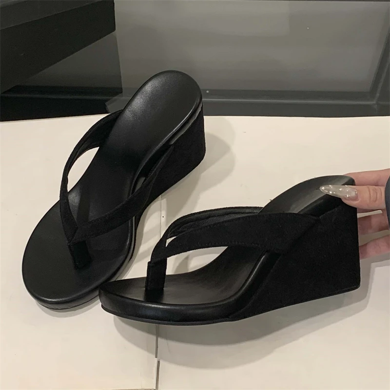 Bild von Leopard-Print Plattform-Sandalen für Damen – Stilvoll & Bequem