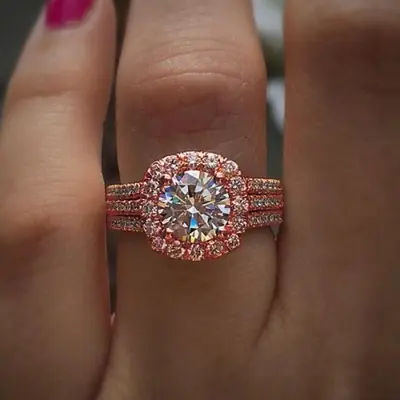 Image de Bague de Fiançailles Luxe en Zircone Cubique - Tendance & Élégante