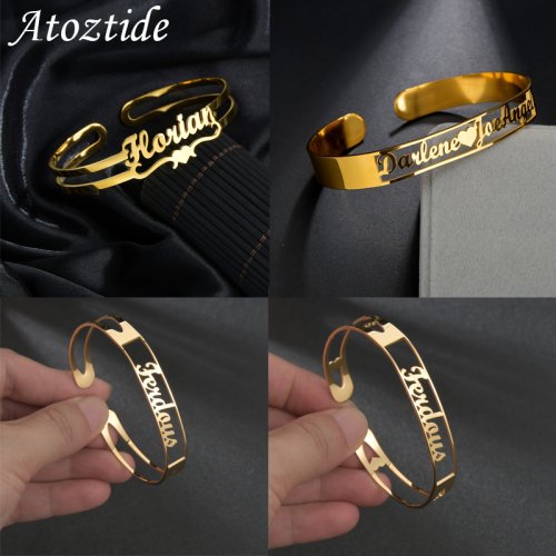 Immagine di Bracciale Personalizzato con Nome in Acciaio Inossidabile - Regalo di Natale Unico per Uomo e Donna con Lettera Incisa