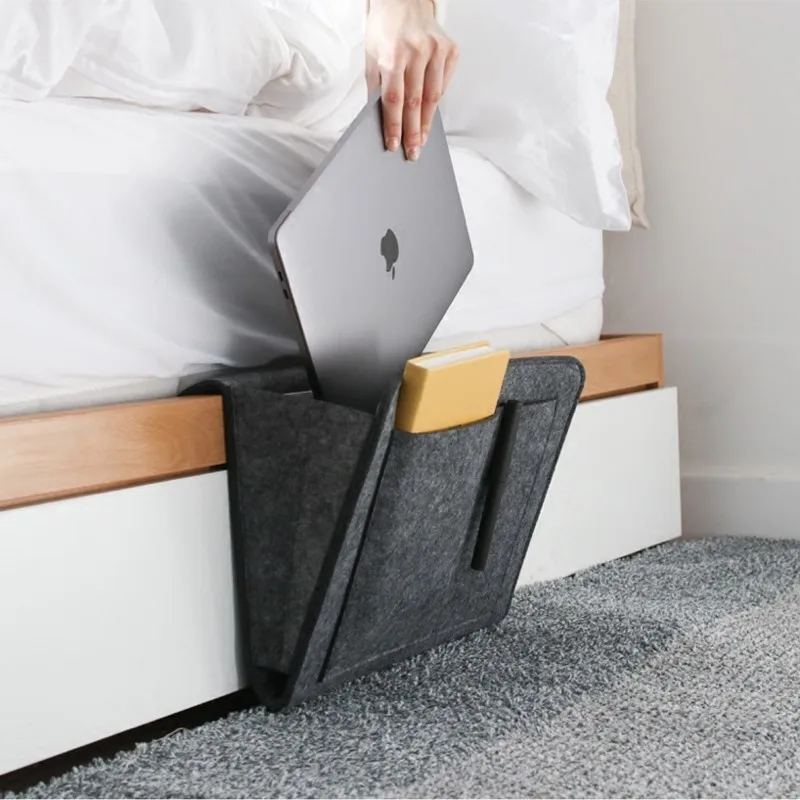 Immagine di Borsa Portaoggetti in Feltro Multifunzione per Camera da Letto, Divano e Soggiorno – Organizzatore Elegante per Riviste, CD, Cancelleria, Telefoni e Oggetti Vari