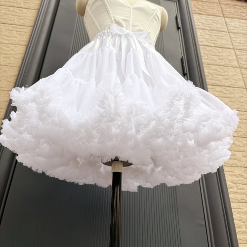 Zdjęcie Elegancka Krynolina Lolita – Idealna dla Nowożeńców i Imprez