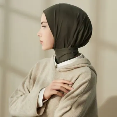 Image de Hijab Casquette Solide - Élégance & Confort Musulman