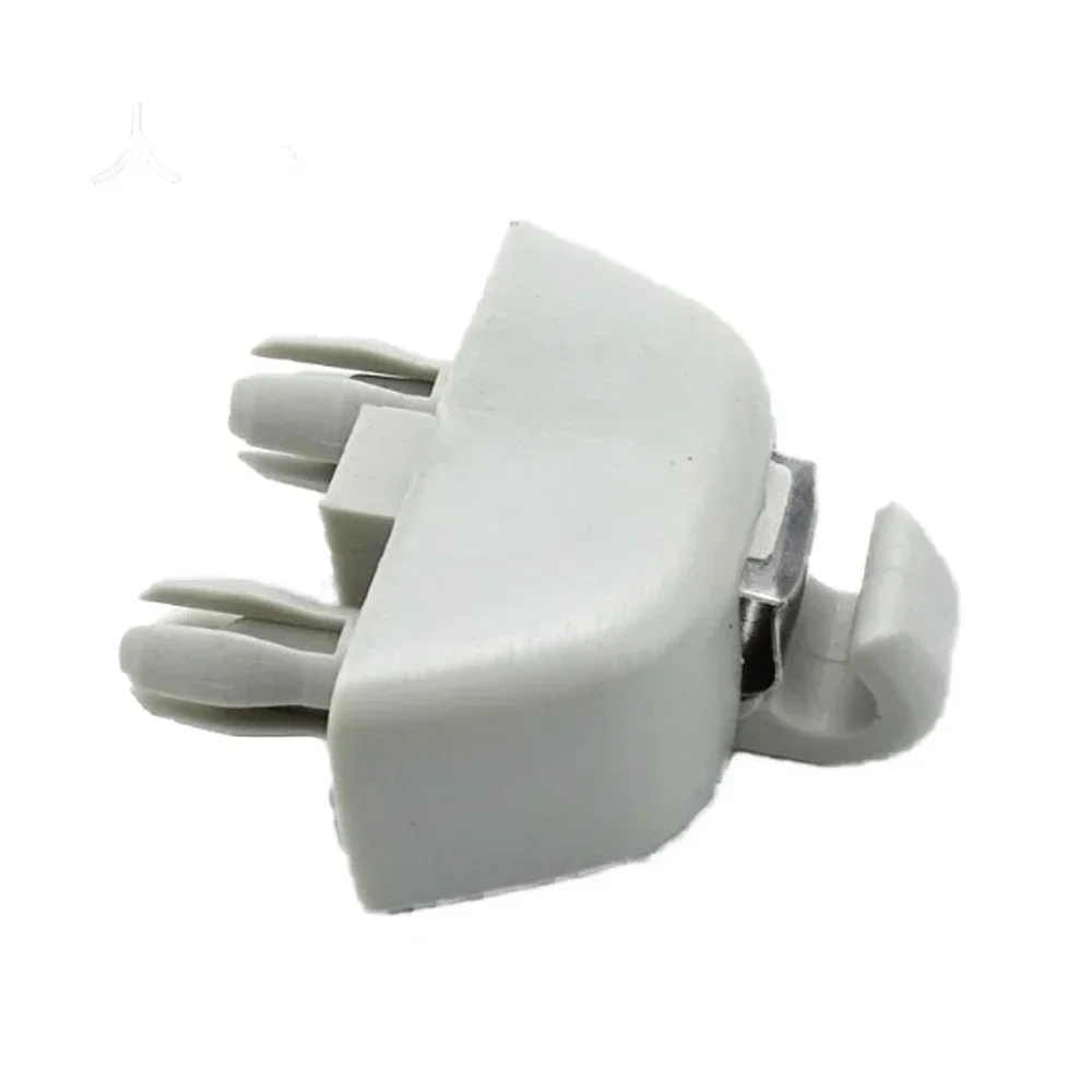 Zdjęcie Klips mocujący wewnętrzny daszek przeciwsłoneczny do VW Polo 5, Passat B7, Jetta, Up, Vento, GTI – oryginalna jakość, łatwa instalacja