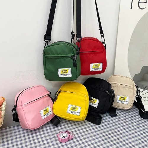 Afbeelding van Stijlvolle Mini Crossbody Tas voor Meisjes – Trendy New Wave Design met Honingkleurige Disco Details