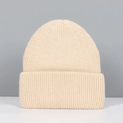 Image de Chapeau d'Hiver en Fourrure de Lapin pour Femme