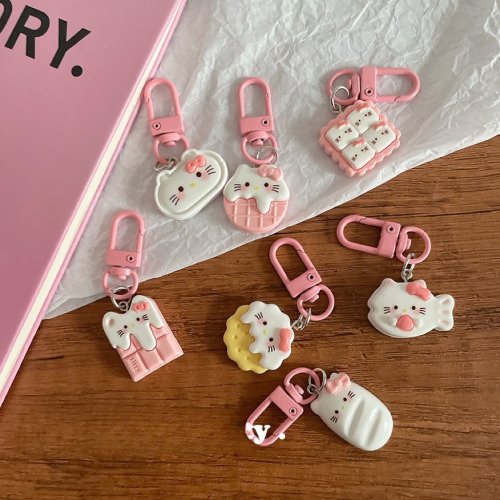 Image of Adorable Pink Cat Biscuit Keychain Pendant with Heart Design – Cute Cartoon Cat Backpack Charm for Girls and Students