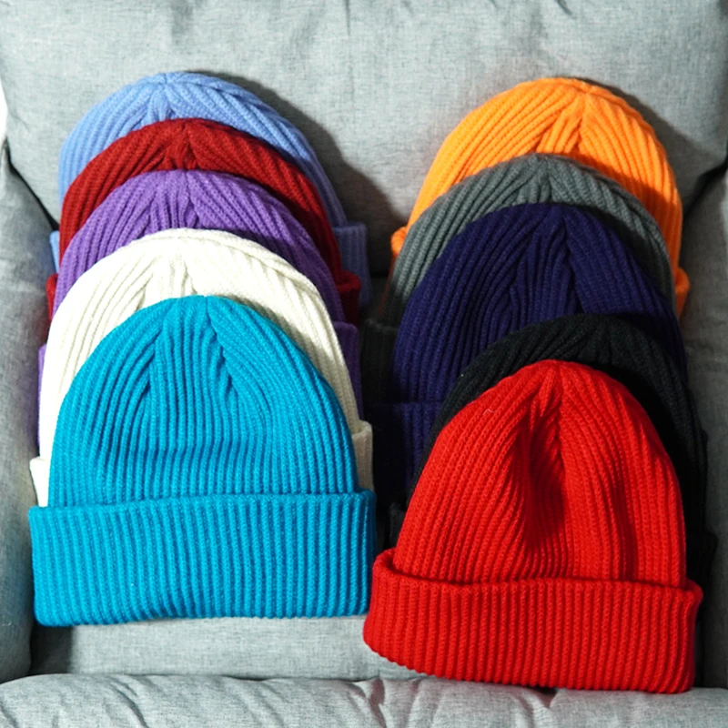 Zdjęcie Jednokolorowe dzianinowe czapki zimowe i jesienna dla kobiet i mężczyzn – ciepłe, stylowe skullies i wełniane czapki typu hip hop, dad cap, idealne na zewnątrz