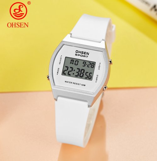 Imagen de Reloj Deportivo Digital para Mujer, Reloj de Pulsera Blanco Resistente al Agua, Estilo Moderno y Elegante, Ideal para Niños y Adolescentes, con Función de Despertador LED
