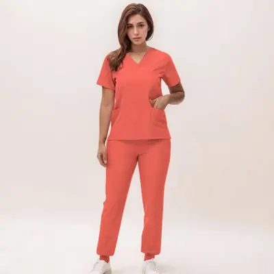Uniforme Infirmière Élégant & Confortable - Tenue Médicale Professionnelle