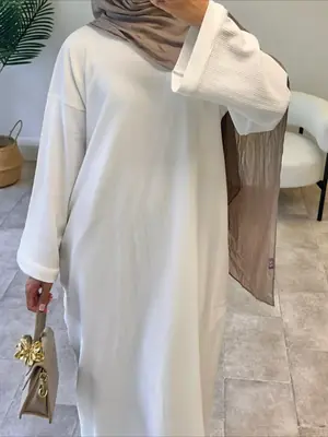 Image de Robe Modeste Eid 2024 - Jalabiya Élégante pour Femmes Musulmanes