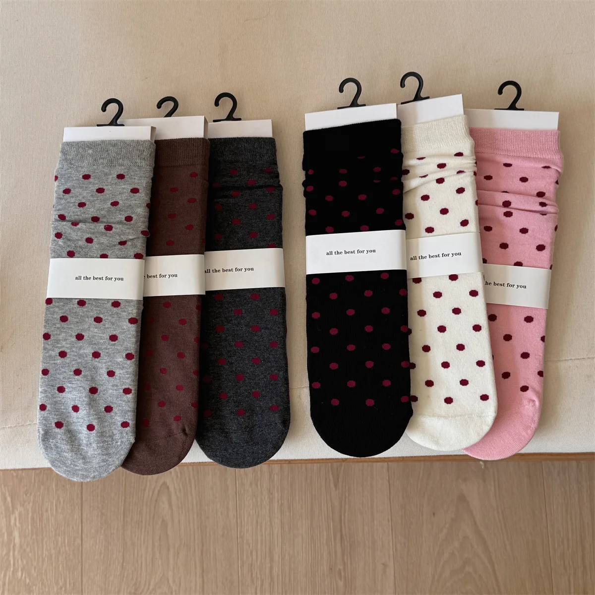 Afbeelding van Rode Polkadot Sokken voor Vrouwen - Harajuku Stijl