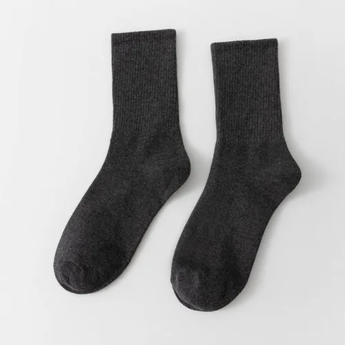 Gris oscuro