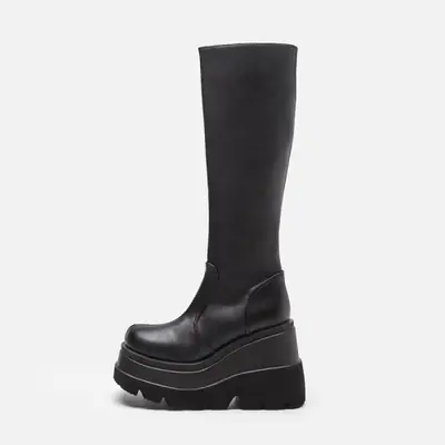 Image de Bottes Gothiques à Talons Inclinés - Hiver 2024