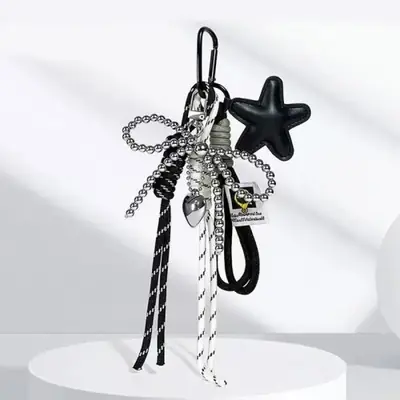 Image de Porte-clés Étoile avec Nœud Papillon - Accessoire Tendance