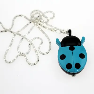 Image de Montre de Poche Coccinelle - Élégante & Colorée
