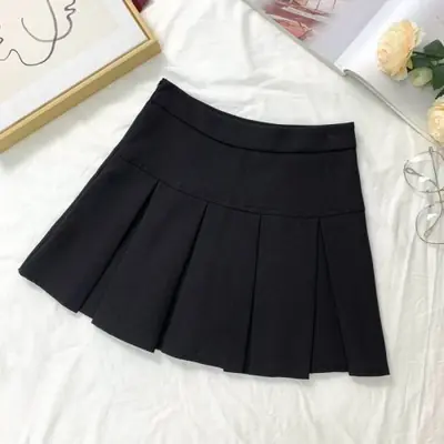Image de Jupe Plissée Taille Haute - Style Étudiant 2023