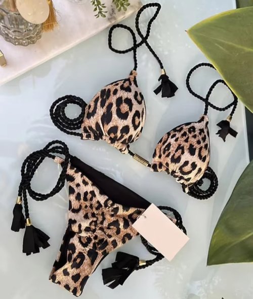 Image of Elegant Solid Color Women's Two-Piece Bikini Set with Adjustable String Top and Thong Bottom – Stylish Beachwear for Summer