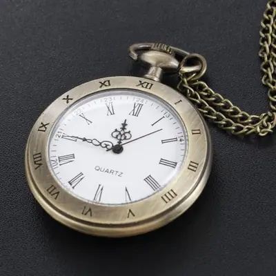 Image de Montre de Poche Antique - Élégance Classique en Acier & Bronze